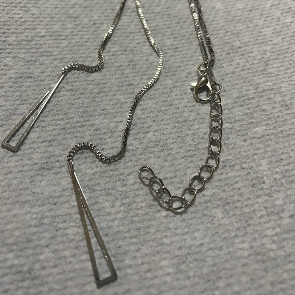 ✨Triangular Pull Necklace ✨ - Picture 5 of 7